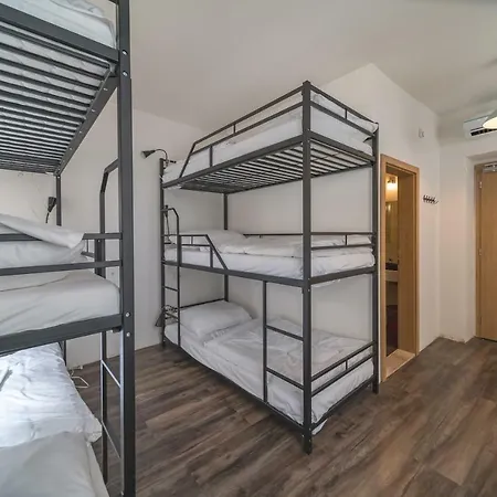 Hostel Orange-3